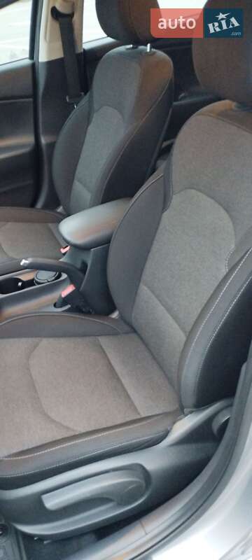 Хэтчбек Hyundai i30 2021 в Киеве