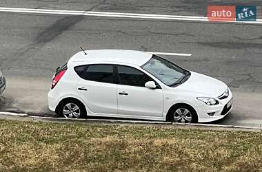Хетчбек Hyundai i30 2011 в Києві