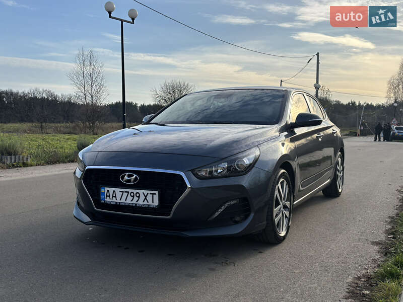 Фастбэк Hyundai i30 2018 в Киеве фото 3 Фастбэк Hyundai i30 2018 в Киеве