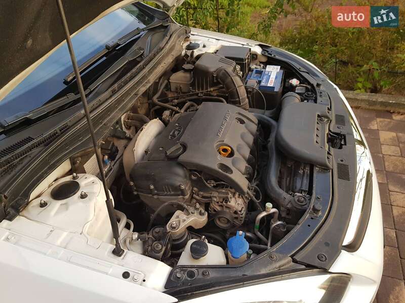 Хетчбек Hyundai i30 2009 в Рівному фото 26 Хетчбек Hyundai i30 2009 в Рівному