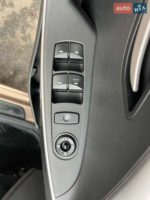 Хэтчбек Hyundai i30 2013 в Харькове