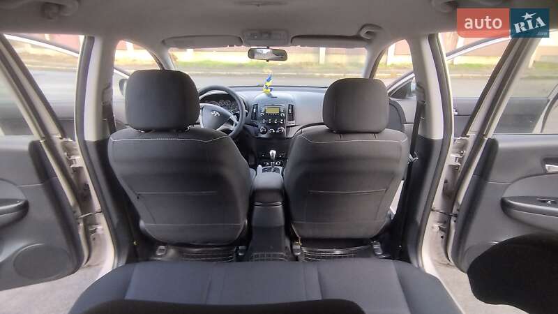 Хэтчбек Hyundai i30 2008 в Киеве фото 16 Хэтчбек Hyundai i30 2008 в Киеве