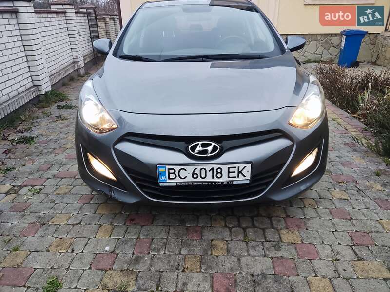 Хэтчбек Hyundai i30 2014 в Львове