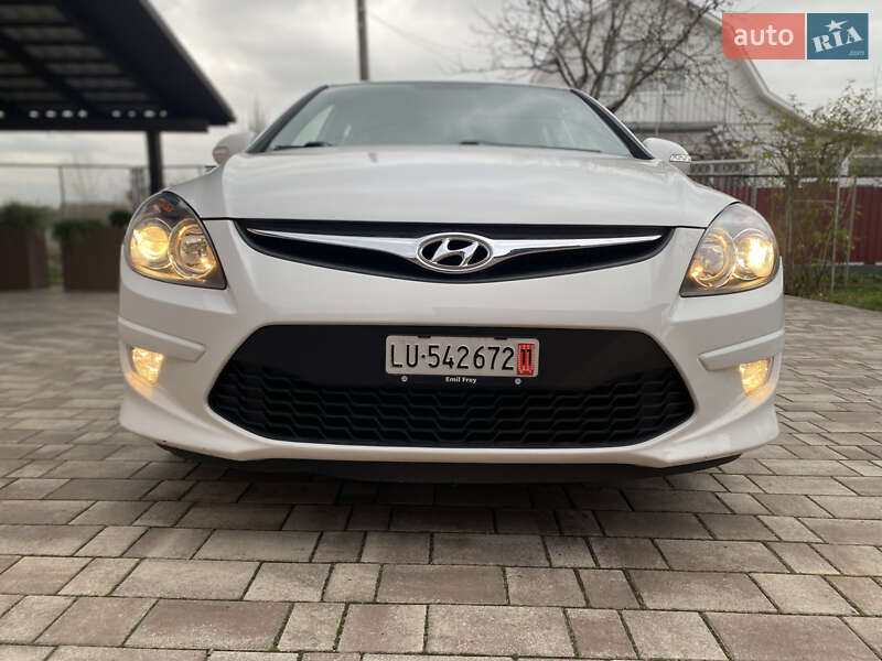 Хэтчбек Hyundai i30 2011 в Виннице фото 24 Хэтчбек Hyundai i30 2011 в Виннице