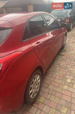 Хетчбек Hyundai i30 2013 в Царичанці