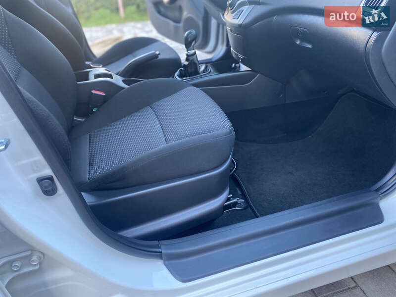 Хэтчбек Hyundai i30 2011 в Виннице фото 15 Хэтчбек Hyundai i30 2011 в Виннице
