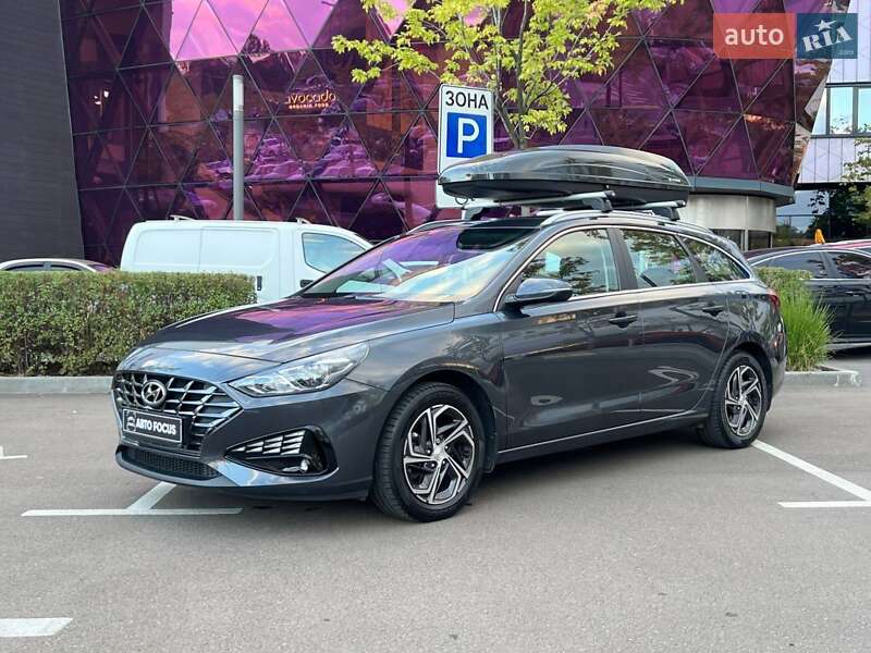 Универсал Hyundai i30 2020 в Киеве