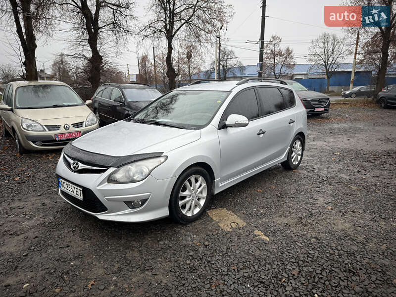 Универсал Hyundai i30 2011 в Луцке фото 4 Универсал Hyundai i30 2011 в Луцке