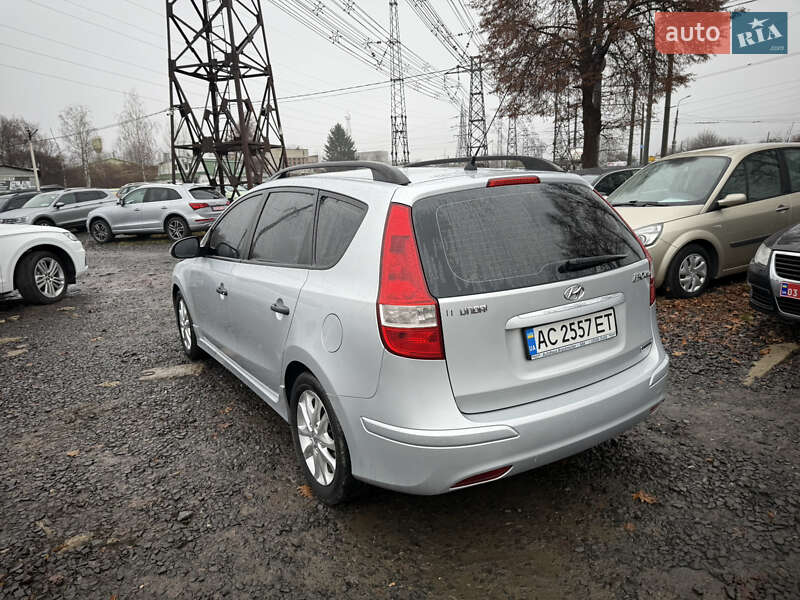 Универсал Hyundai i30 2011 в Луцке фото 8 Универсал Hyundai i30 2011 в Луцке