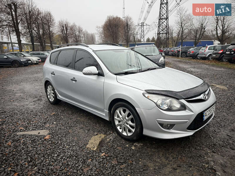 Универсал Hyundai i30 2011 в Луцке фото 16 Универсал Hyundai i30 2011 в Луцке
