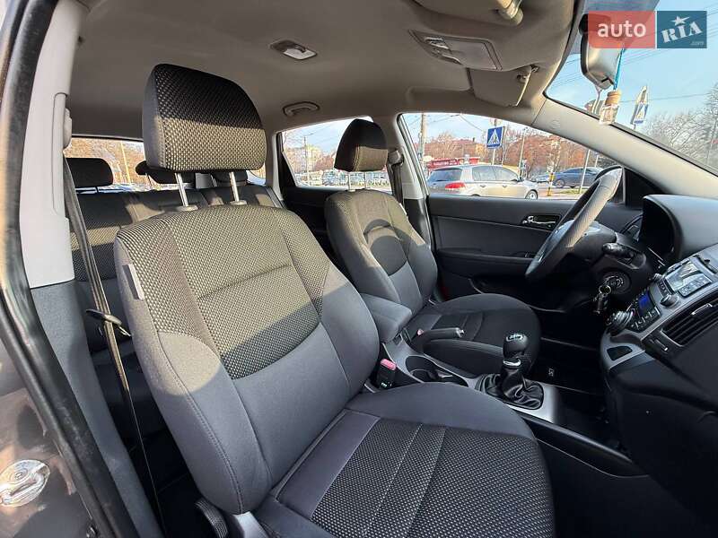 Универсал Hyundai i30 2010 в Кропивницком