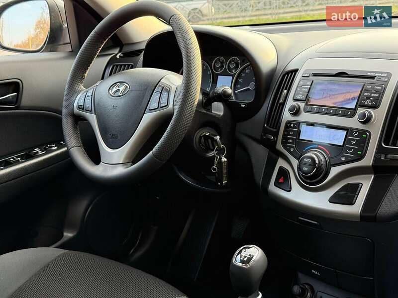 Универсал Hyundai i30 2010 в Кропивницком