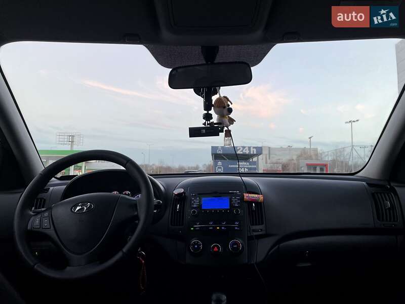 Хэтчбек Hyundai i30 2011 в Запорожье