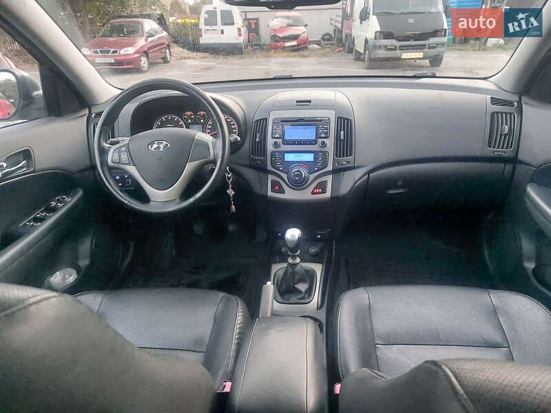 Хэтчбек Hyundai i30 2007 в Киеве