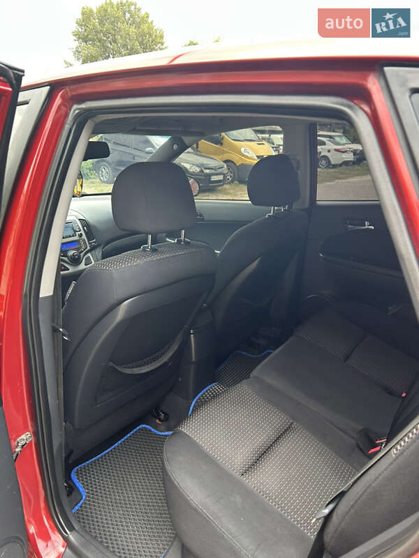 Хетчбек Hyundai i30 2008 в Києві