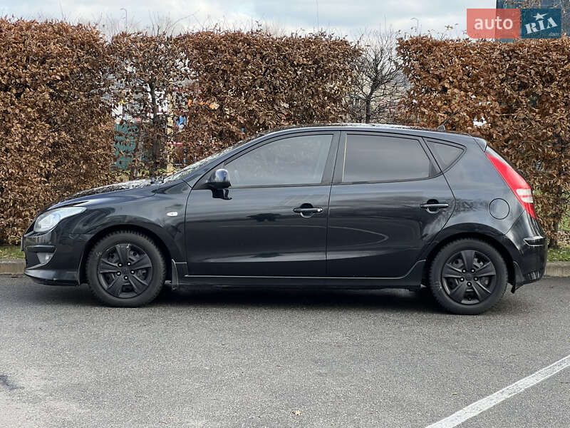 Хетчбек Hyundai i30 2011 в Києві