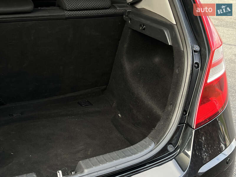 Хетчбек Hyundai i30 2011 в Києві