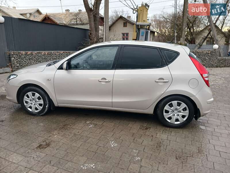 Хэтчбек Hyundai i30 2007 в Ивано-Франковске