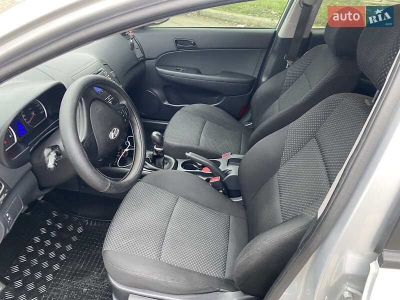 Універсал Hyundai i30 2012 в Запоріжжі