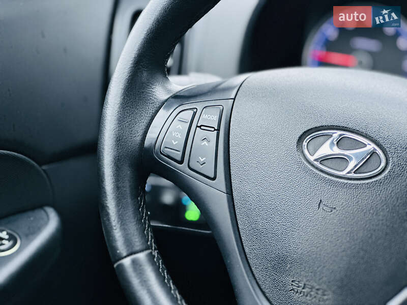 Універсал Hyundai i30 2010 в Харкові фото 24 Універсал Hyundai i30 2010 в Харкові