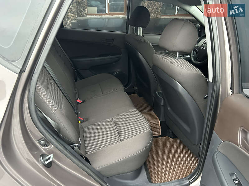 Хэтчбек Hyundai i30 2012 в Черкассах