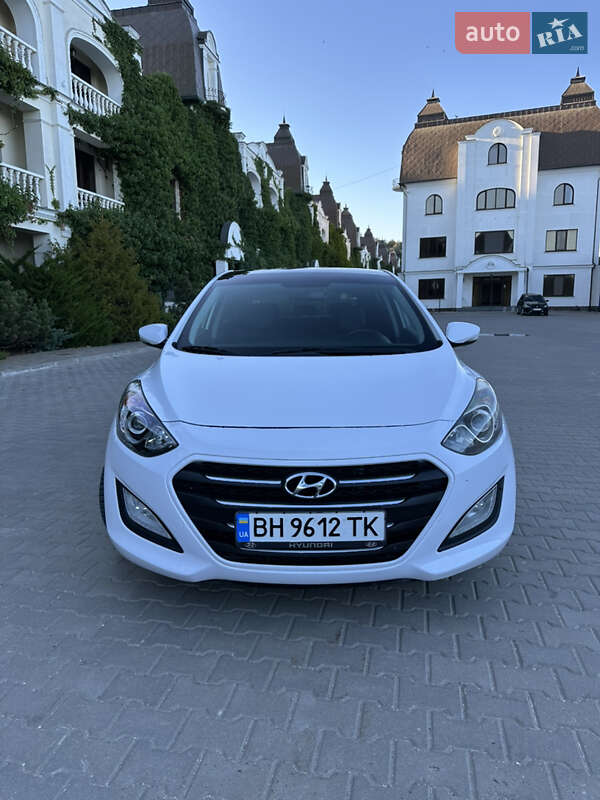 Хетчбек Hyundai i30 2015 в Одесі