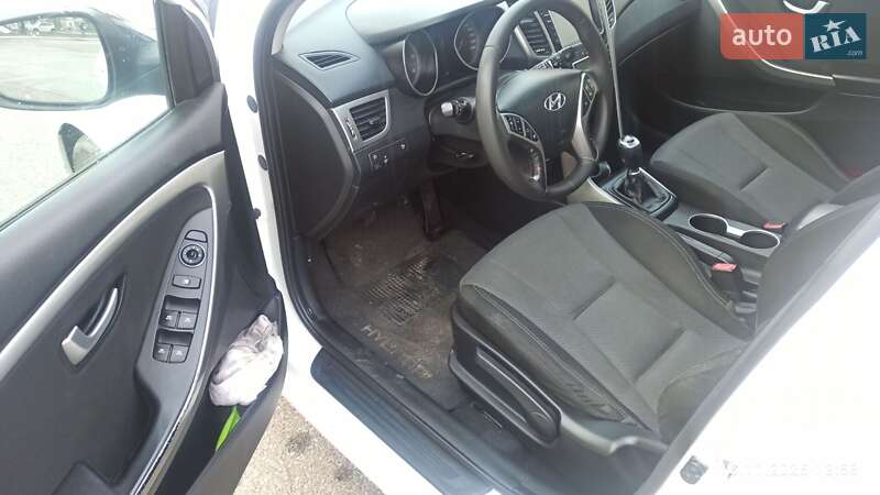 Универсал Hyundai i30 2014 в Броварах