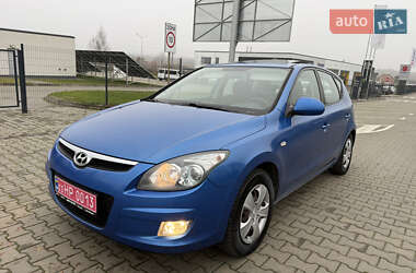 Хэтчбек Hyundai i30 2009 в Луцке
