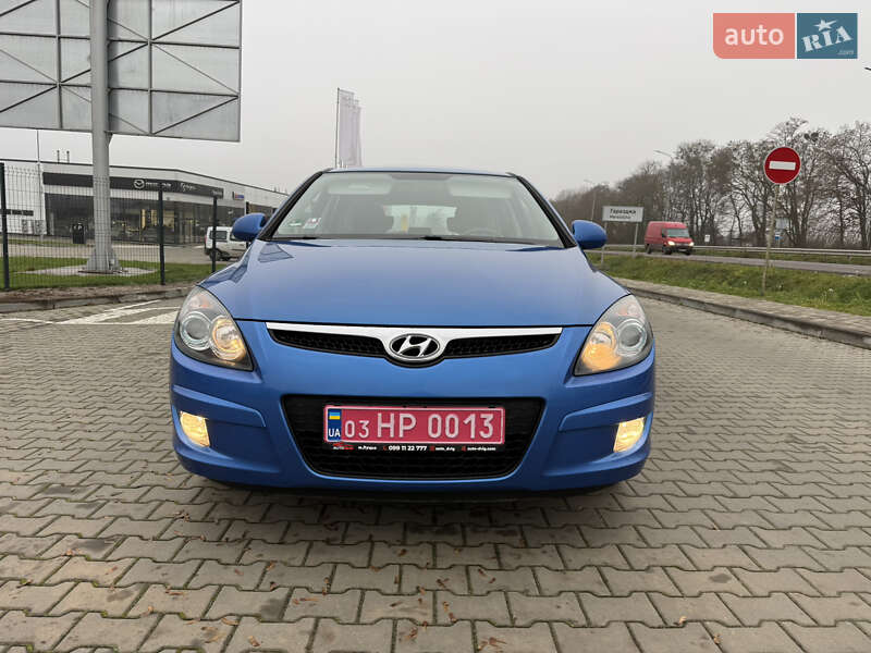 Хэтчбек Hyundai i30 2009 в Луцке фото 2 Хэтчбек Hyundai i30 2009 в Луцке
