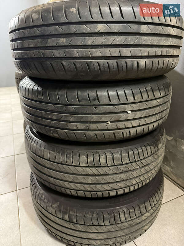 Хэтчбек Hyundai i30 2009 в Луцке фото 28 Хэтчбек Hyundai i30 2009 в Луцке