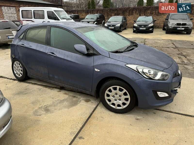 Хэтчбек Hyundai i30 2013 в Днепре