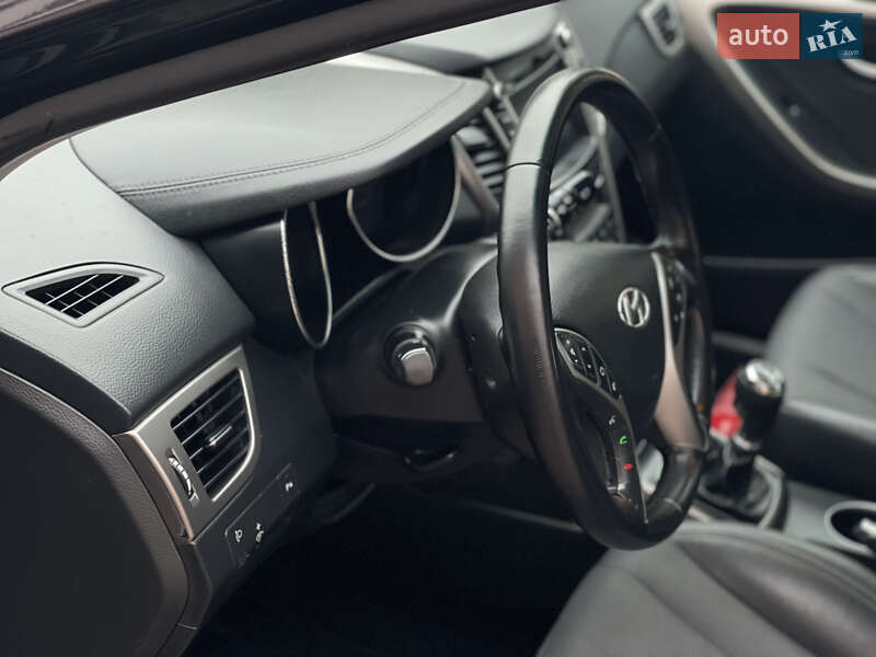 Універсал Hyundai i30 2014 в Стрию фото 54 Універсал Hyundai i30 2014 в Стрию