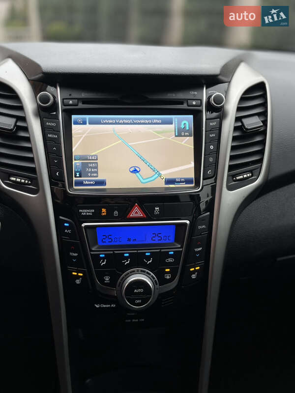 Універсал Hyundai i30 2014 в Стрию фото 63 Універсал Hyundai i30 2014 в Стрию