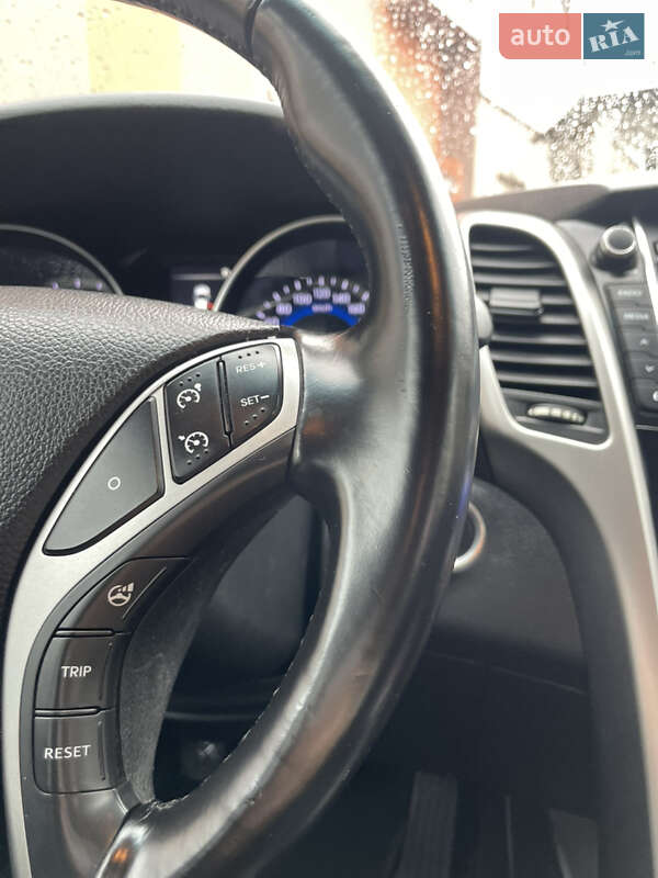 Універсал Hyundai i30 2014 в Стрию фото 72 Універсал Hyundai i30 2014 в Стрию