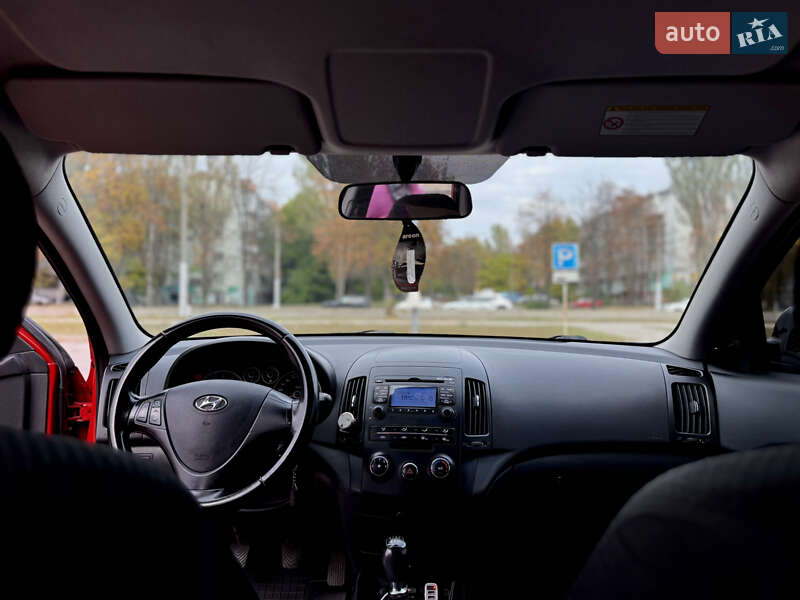 Универсал Hyundai i30 2011 в Запорожье фото 10 Универсал Hyundai i30 2011 в Запорожье