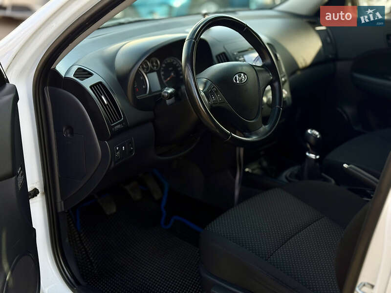 Хетчбек Hyundai i30 2011 в Києві