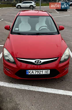 Хетчбек Hyundai i30 2010 в Житомирі