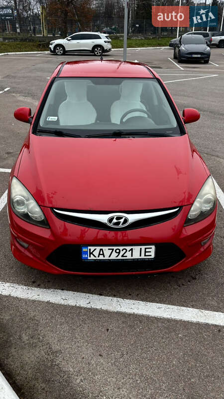 Hyundai i30 2010