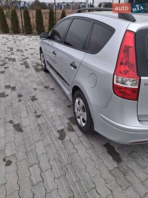 Универсал Hyundai i30 2010 в Львове фото 7 Универсал Hyundai i30 2010 в Львове