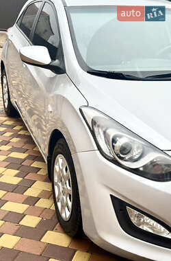 Хэтчбек Hyundai i30 2013 в Днепре