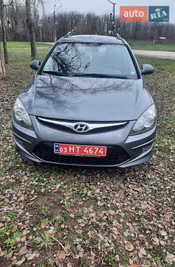 Универсал Hyundai i30 2011 в Кривом Роге