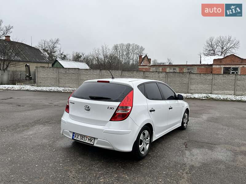 Хэтчбек Hyundai i30 2010 в Харькове фото 9 Хэтчбек Hyundai i30 2010 в Харькове