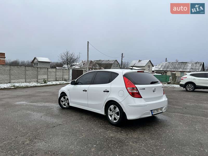 Хэтчбек Hyundai i30 2010 в Харькове фото 21 Хэтчбек Hyundai i30 2010 в Харькове