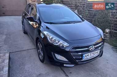 Универсал Hyundai i30 2015 в Житомире