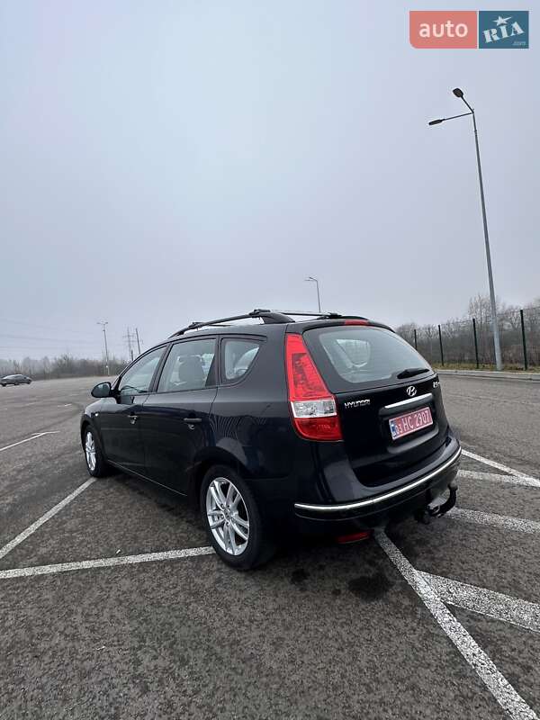 Універсал Hyundai i30 2008 в Рівному