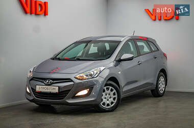 Универсал Hyundai i30 2013 в Киеве