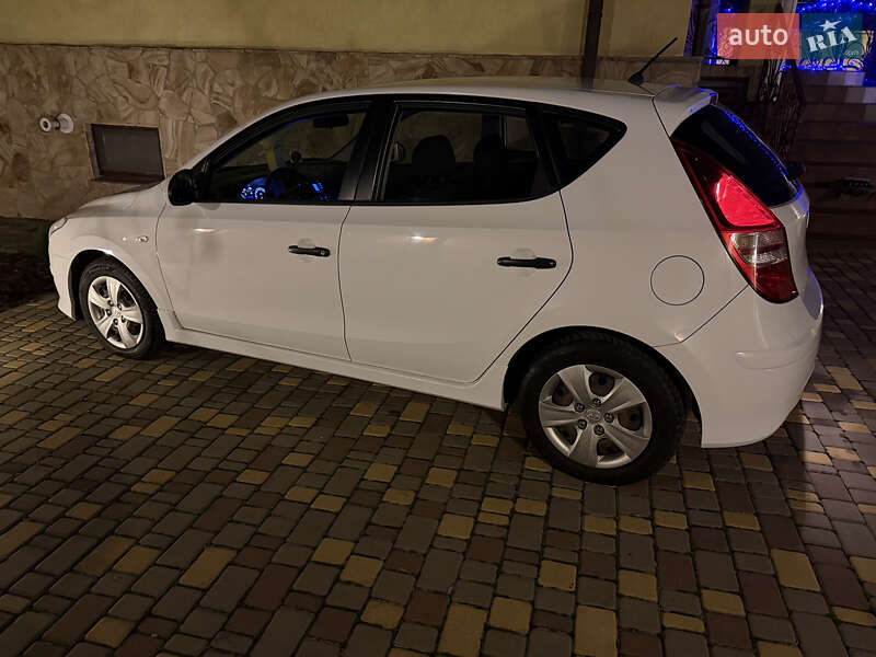 Хетчбек Hyundai i30 2011 в Одесі