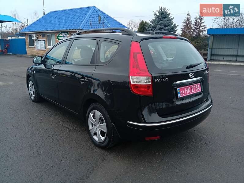 Універсал Hyundai i30 2009 в Полтаві