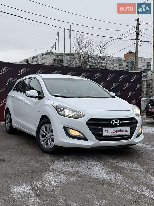 Універсал Hyundai i30 2015 в Сумах
