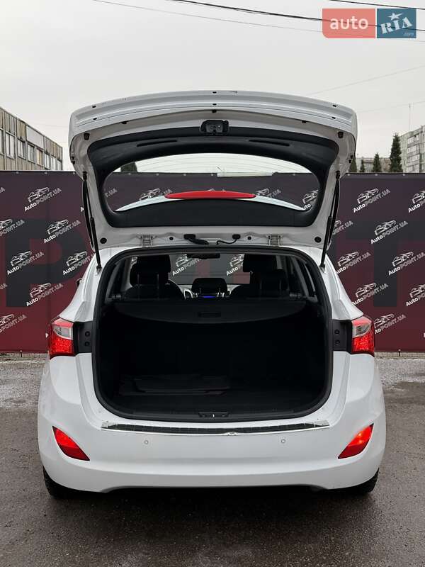 Універсал Hyundai i30 2015 в Сумах